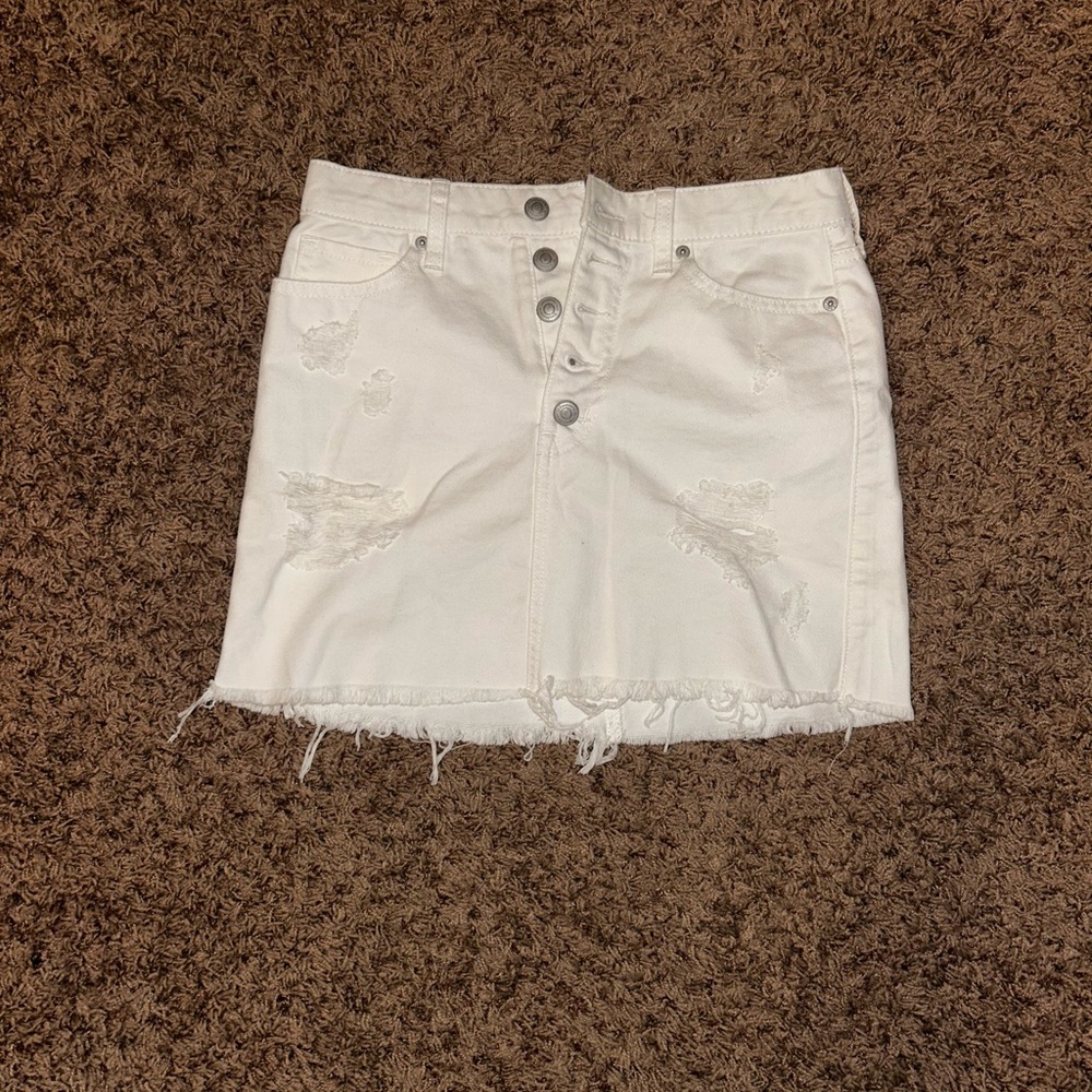 Aeropostale distressed Jean skirt Small